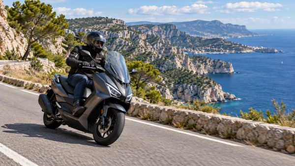 Rouler en scooter : conseils pour maîtriser votre conduite en sécurité